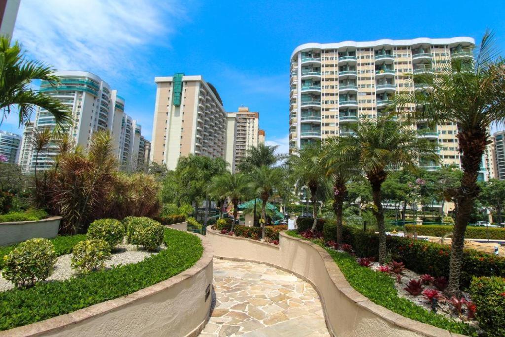 Barra Da Tijuca - 508 - De Frente Para Maravilhosa Piscina - Estacionamento Gratuito - Academia Comphania Atletica - Balsa Para Praia Gratis - Microondas - Geladeira Grande - Recepcao 24Horas - Wi-Fi - Com Pia Rio de Janeiro Exterior photo